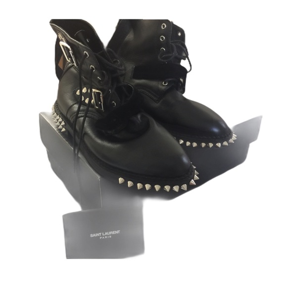 Saint Laurent leather boots! BRAND NEW WITH BOX - Picture 2 of 9